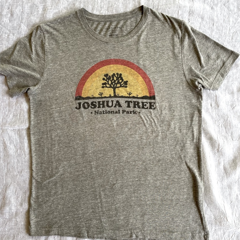 Lucky Brand grey tshirt Medium